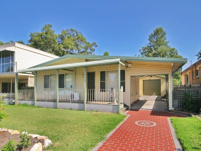 40 Kingsford Smith Drive, Berkeley Vale, NSW 2261