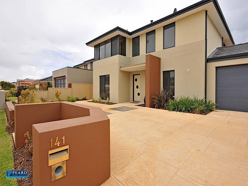 141 Lagoon Drive, Yanchep, WA 6035 Property Details