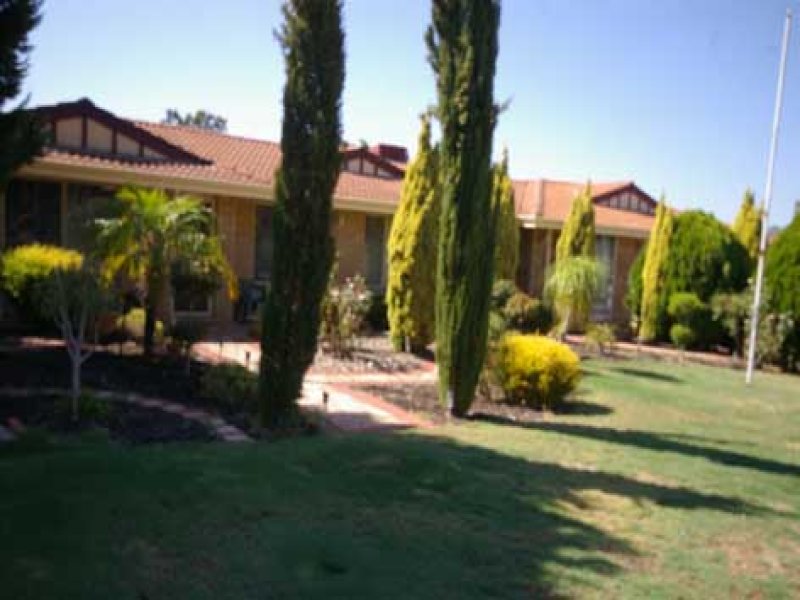 14 Trafalgar Gardens, Marangaroo, WA 6064 Property Details