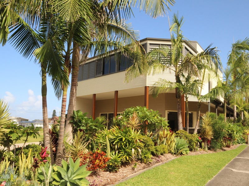 15 Diamond Drive, Diamond Beach, NSW 2430