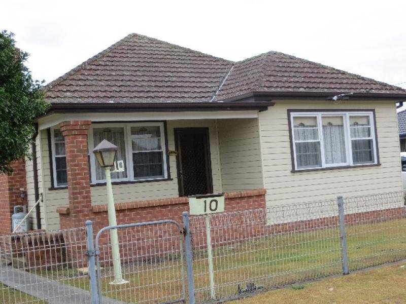 10 Docker Street, Marks Point, NSW 2280