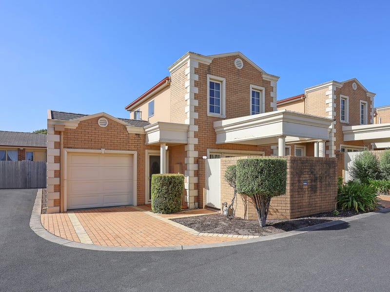 13 Lochard Place, Warrnambool, Vic 3280 Townhouse for Sale