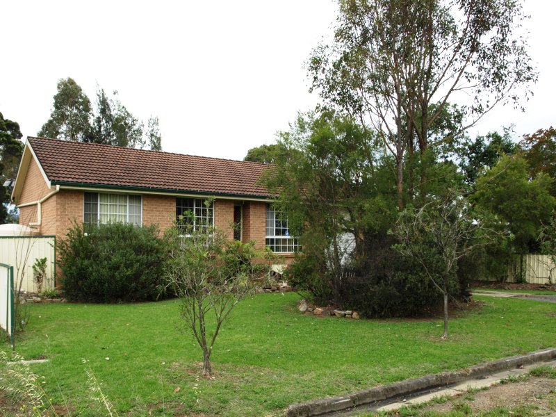 17 Thirlmere Way, Tahmoor, NSW 2573 Property Details