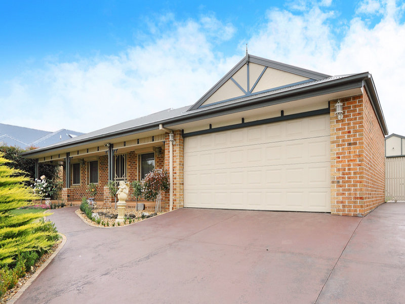 36 Heritage Boulevard, Pakenham, Vic 3810 Property Details