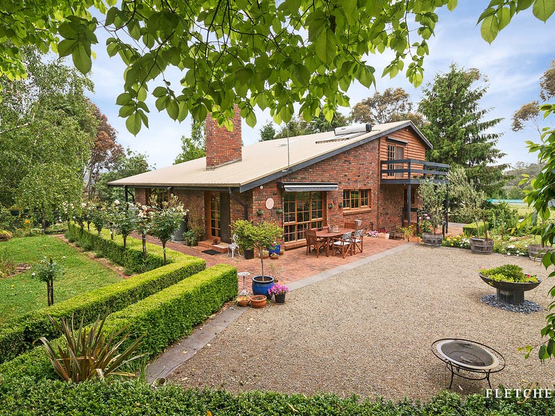 102 MonbulkSeville Road, Silvan, Vic 3795 Property Details