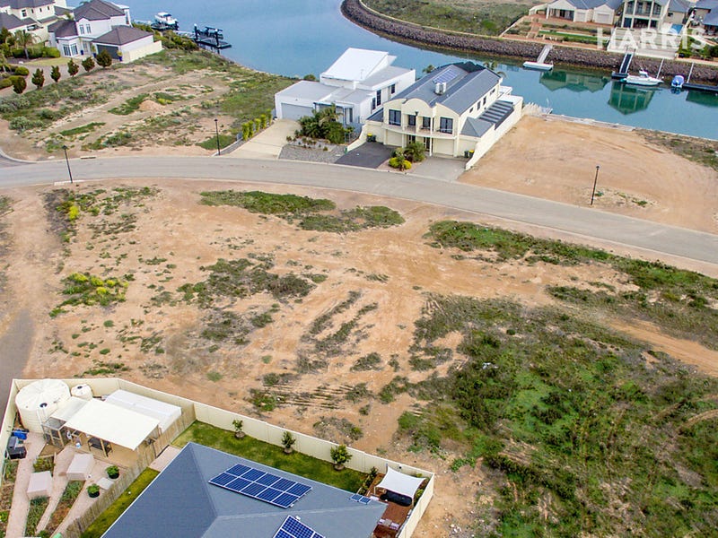 26 Gilmore Cres, Wallaroo, SA 5556