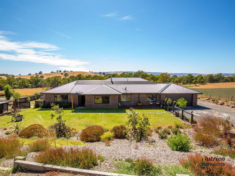 9 Purcell Road, Yea, Vic 3717 Property Details