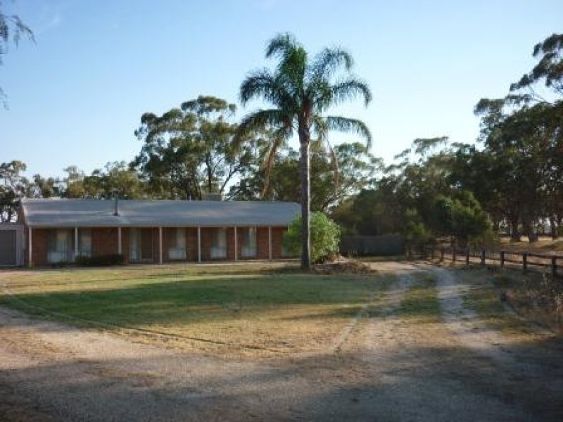 12 Parsons Rd, Elmore, Vic 3558 Property Details