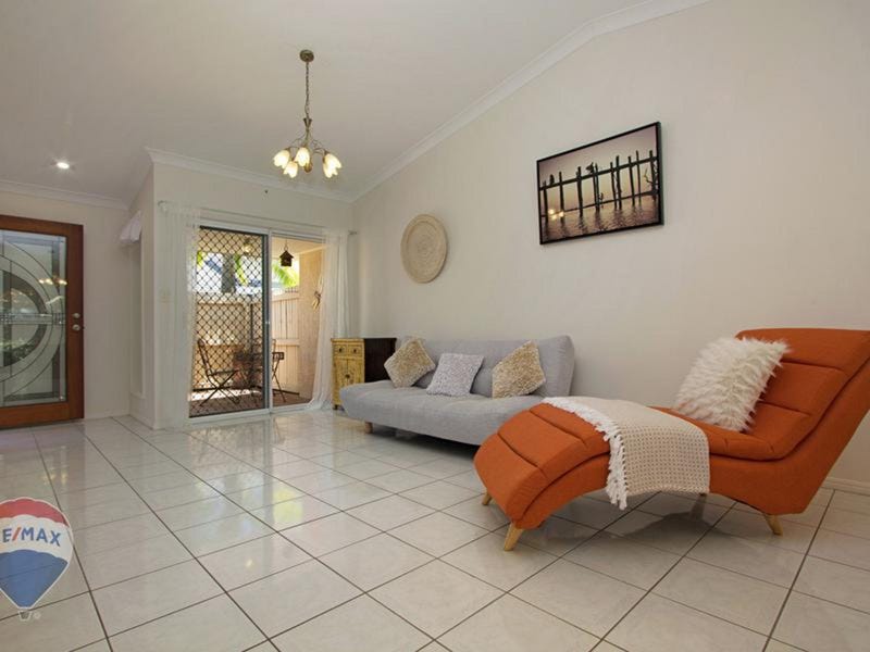 How To Decorate On A Budget Our House Tour With Images House Flooring House 1970s House