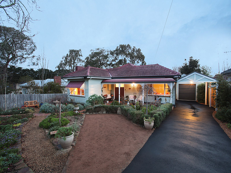 17 Murray Road, Croydon, Vic 3136 Property Details