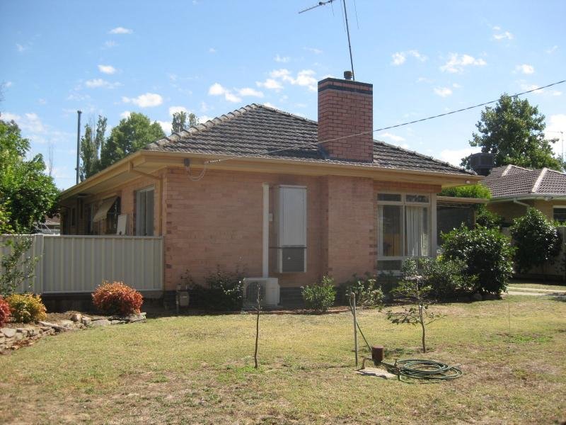 12 Amos Avenue, Benalla, Vic 3672 Property Details