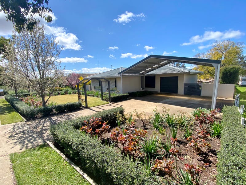 12 Back Creek Road, Young, NSW 2594 Property Details