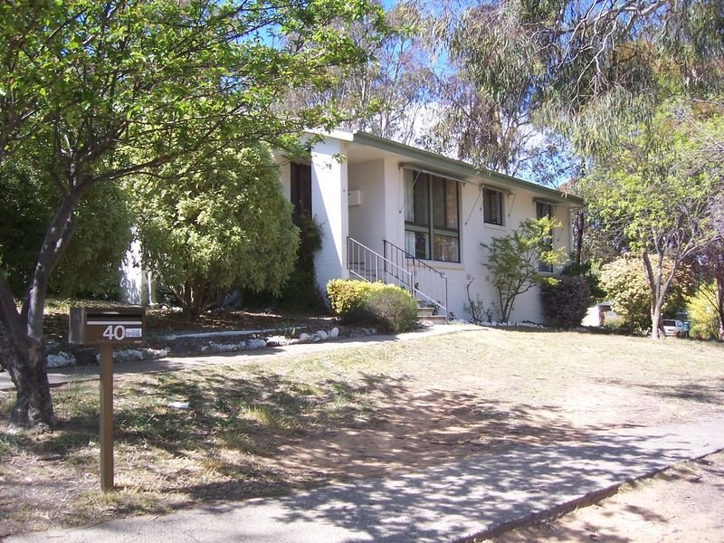 40 Baddeley Cres, Spence, ACT 2615