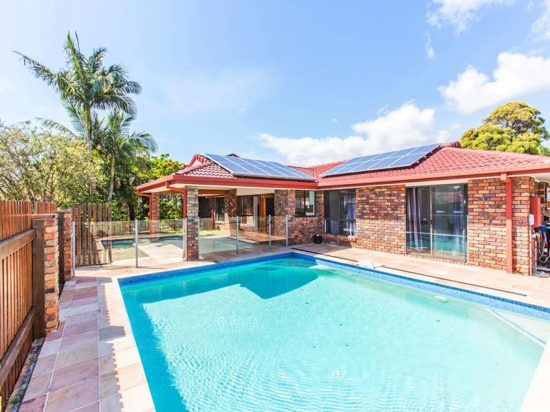 18 Holbrook Way, Elanora, QLD 4221