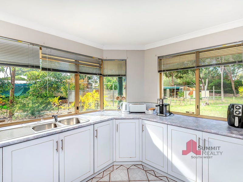 61 Elinor Bell Road, Leschenault, WA 6233 Property Details 61 Elinor Bell Road, Leschenault, WA 6233 Property Details