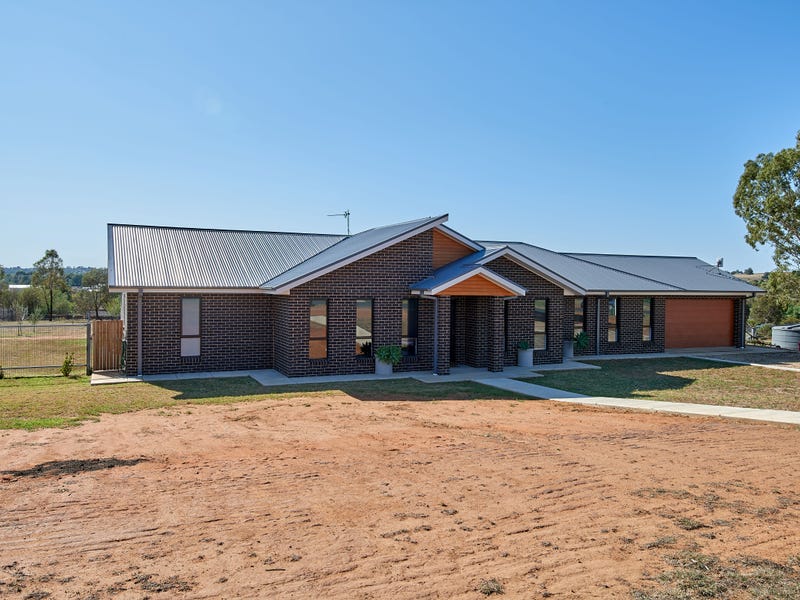 7 Walster Street, Junee, NSW 2663 Property Details