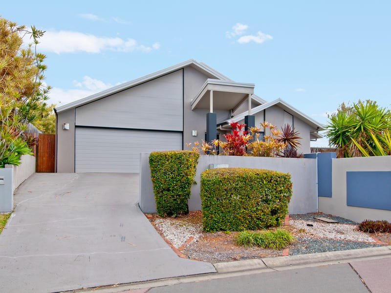 1 Lake Breeze Drive, Windaroo, Qld 4207 Property Details