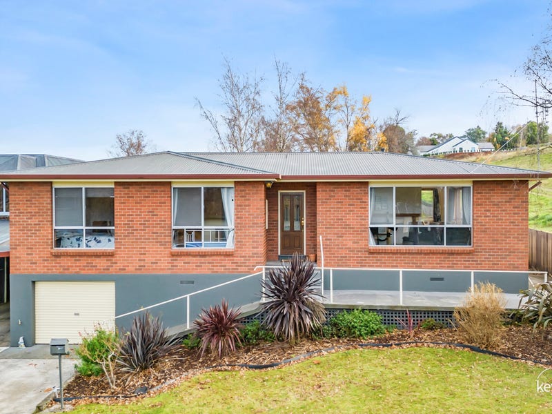 1 Tower Hill Street, Deloraine, Tas 7304 Property Details