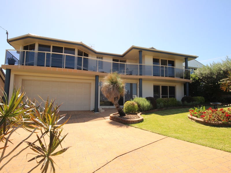 11 Lakeview Crescent Forster Nsw 2428 Property Details