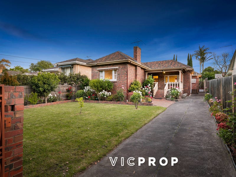 26 Longstaff Street, Kew East, VIC 3102