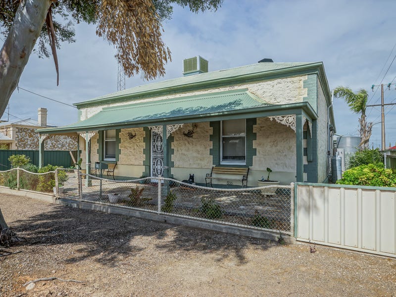 15 Stirling Street, Wallaroo, SA 5556 Property Details