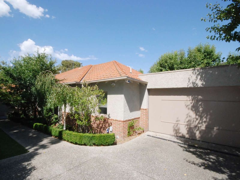 2/54 Warburton Road, Canterbury, VIC 3126