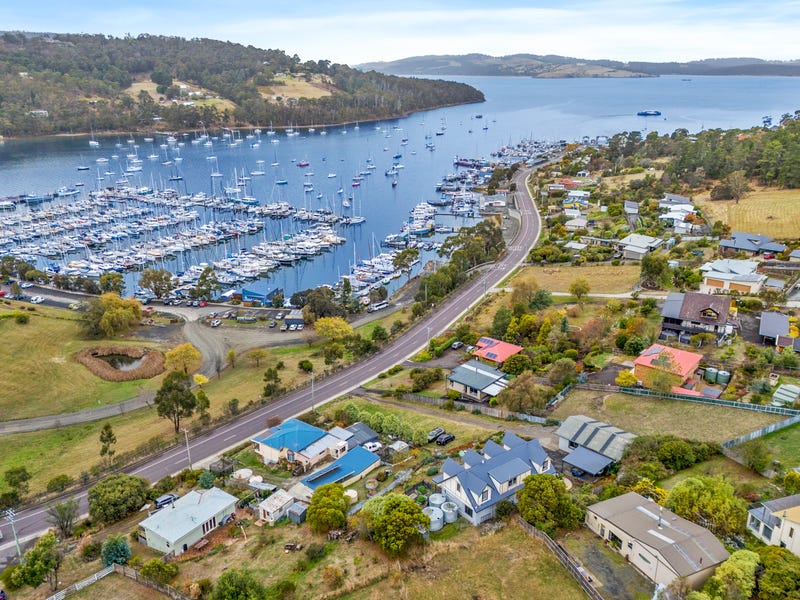 16 Ferry Road, Kettering, Tas 7155 House for Sale