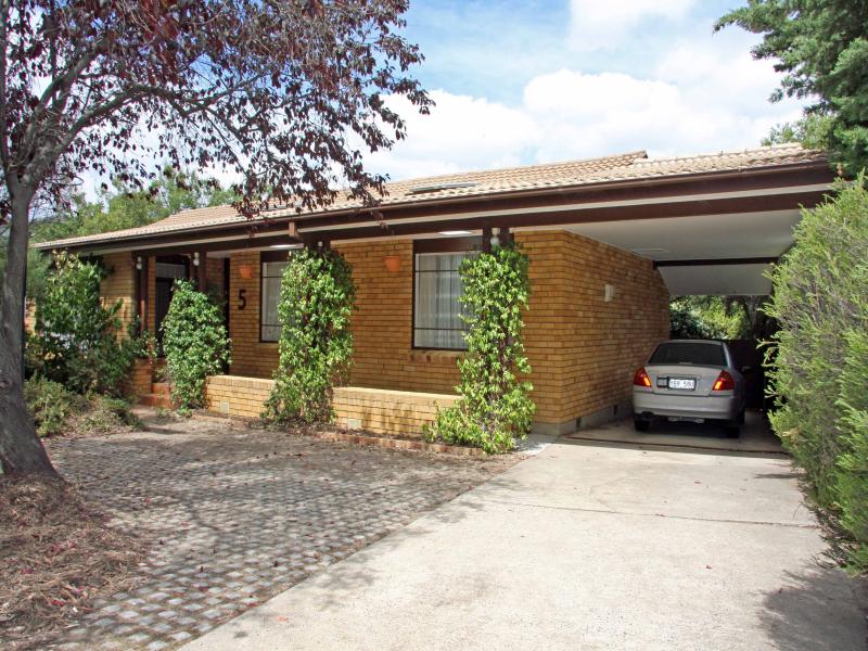5 Millen Street, Hughes, ACT 2605 Property Details