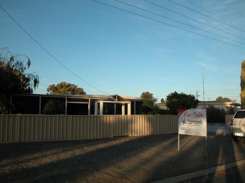 9 SPENCER Street, Leeman, WA 6514 Property Details