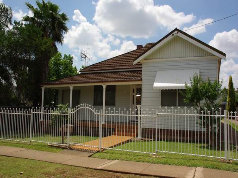 68 Maxwell Street, Wellington, NSW 2820 Property Details