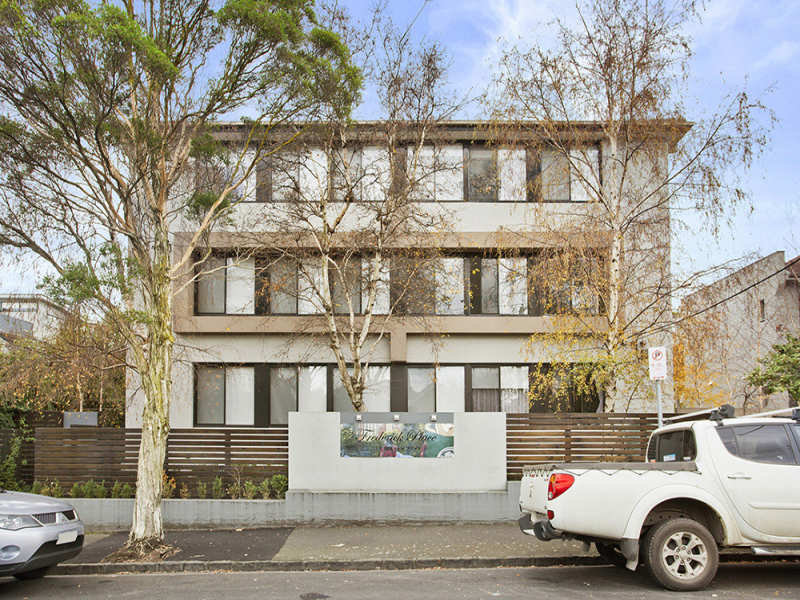 3/15 Wrexham Road, Windsor, Vic 3181 Property Details