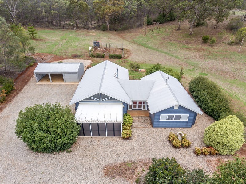 205 Hampton Road, Hampton, QLD 4352