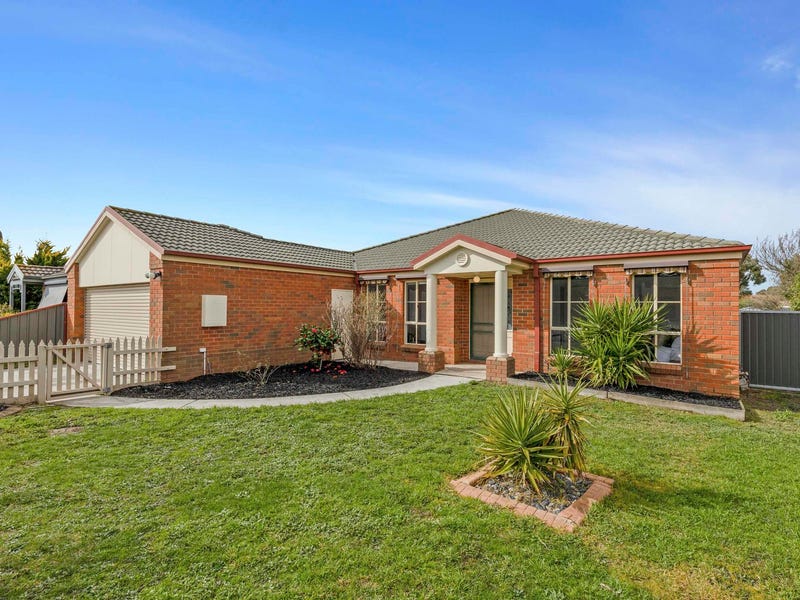 11 James Drive, Vic 3356 Property Details