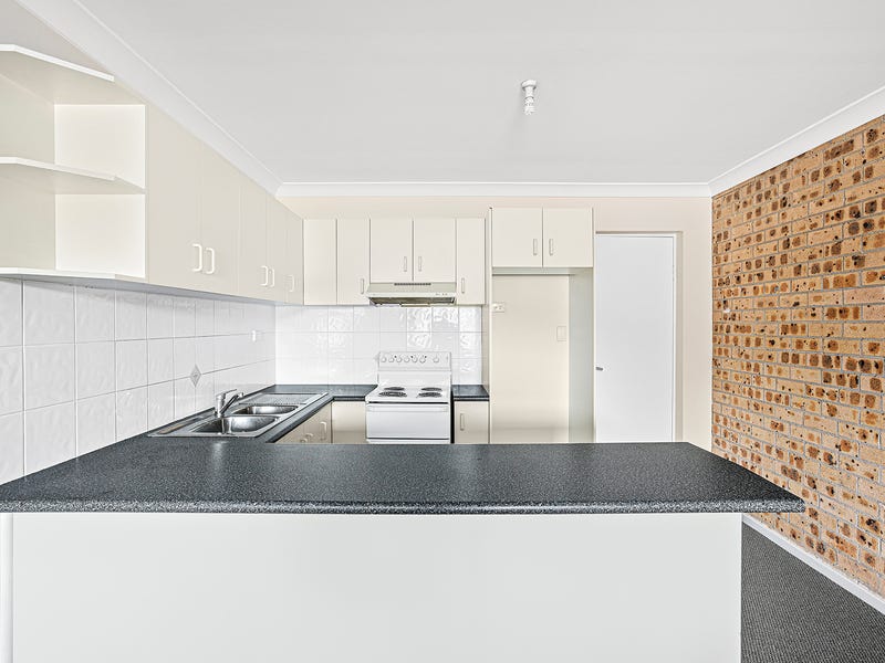 2/33 Central Road, Unanderra, NSW 2526