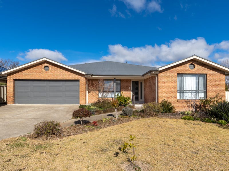 Houses for Sale in Blayney, NSW 2799