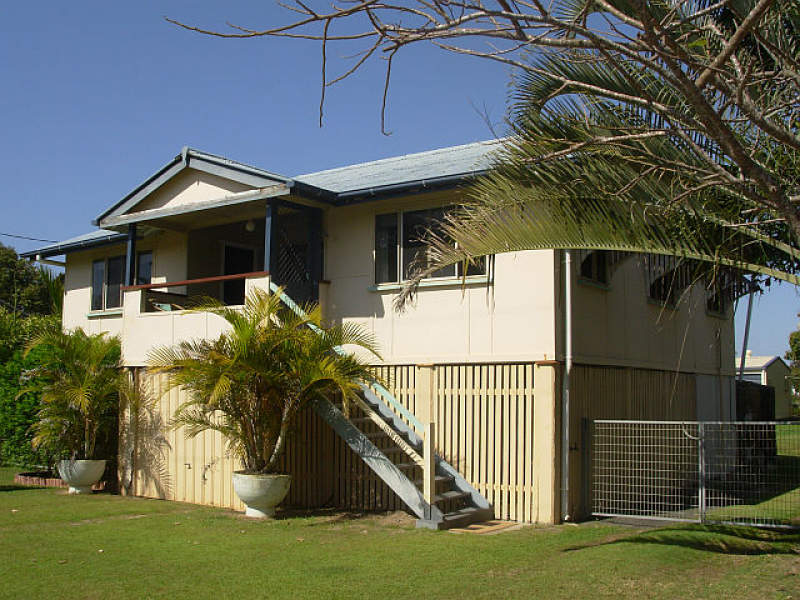 108 The Esplanade, Woodgate, Qld 4660 Property Details