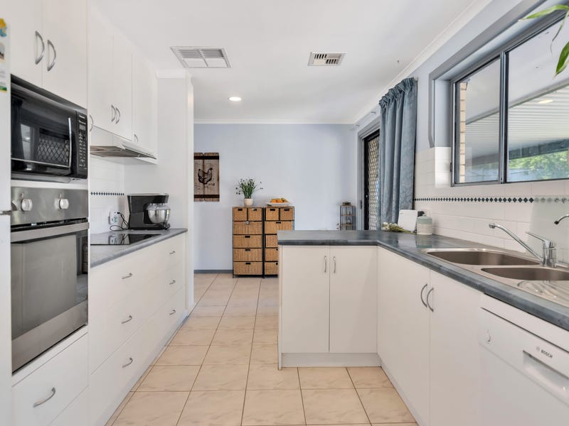 4 Cave Court, Morphett Vale, SA 5162