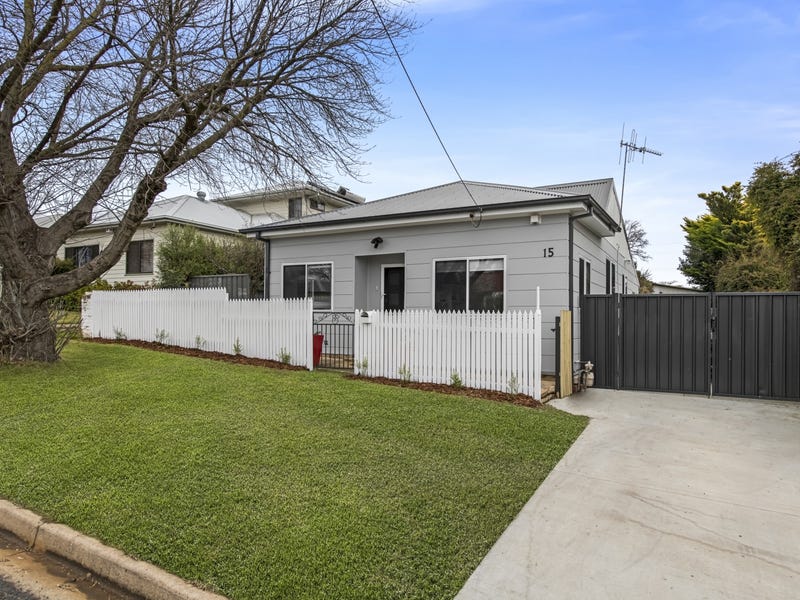 15 Mcintosh Street, Queanbeyan, NSW 2620