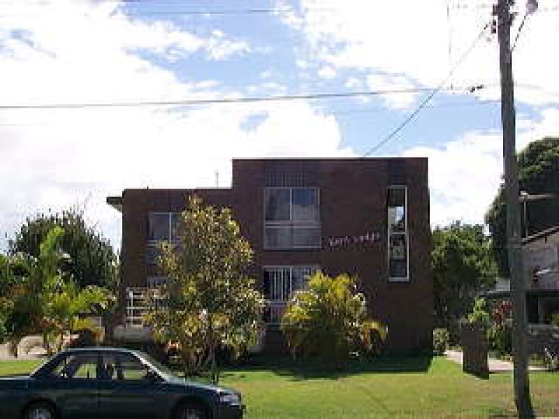 2/18 Arthur Street, Woody Point, QLD 4019