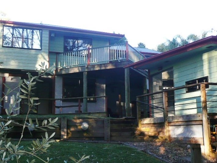 16 Taree Court, Kuluin, Qld 4558 Property Details