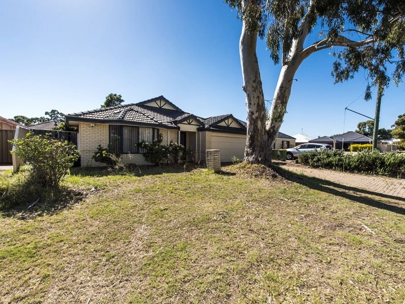 59 Pearl Road, Cloverdale, WA 6105