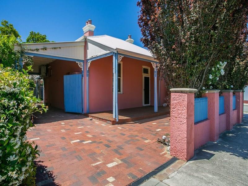 8 Lefroy Road, South Fremantle, WA 6162