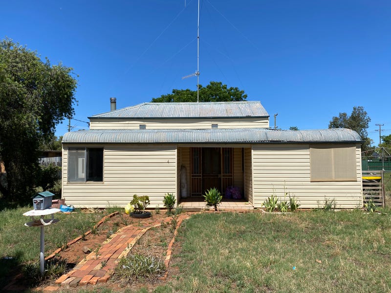 4 Fay Street, Condobolin, NSW 2877 Property Details