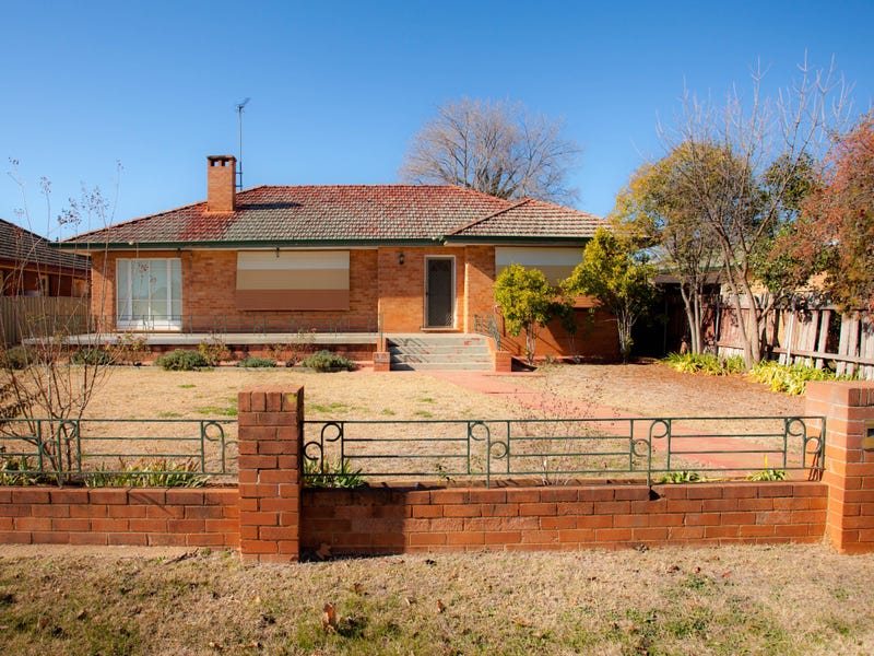 28 Simpson Street, Wellington, NSW 2820