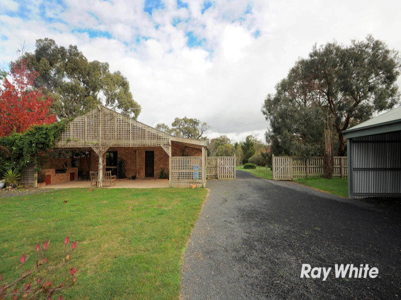 182 Smiths Lane, Cranbourne South, VIC 3977