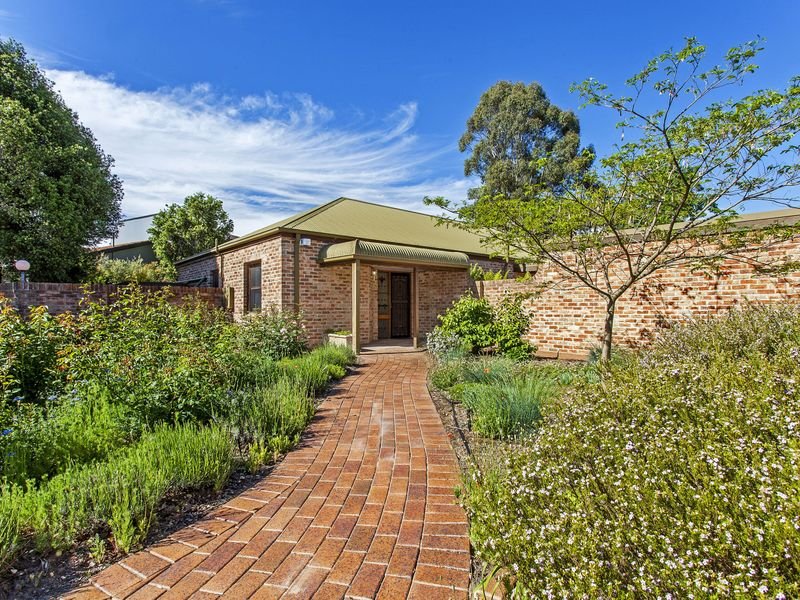 1 Wallen Place, Mckellar, ACT 2617