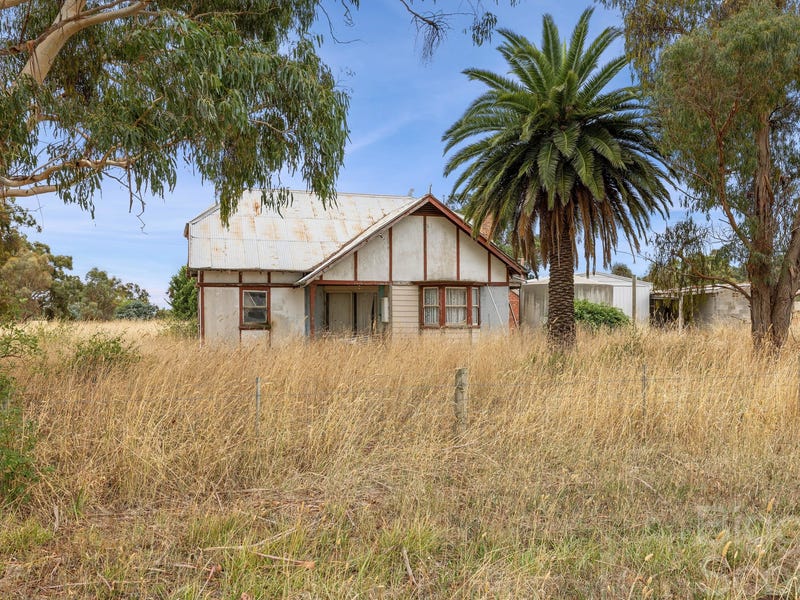 1766 Creswick Newstead Road, Campbelltown, Vic 3364 Property Details