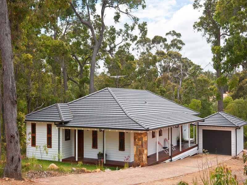 4 Holly Place, Cowaramup, WA 6284 Property Details