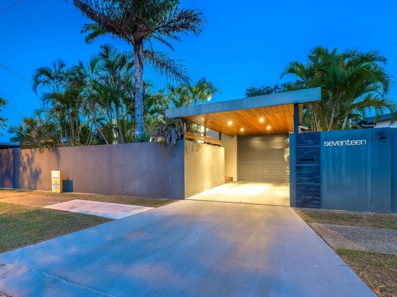 17 Mungera Street Biggera Waters Qld 4216