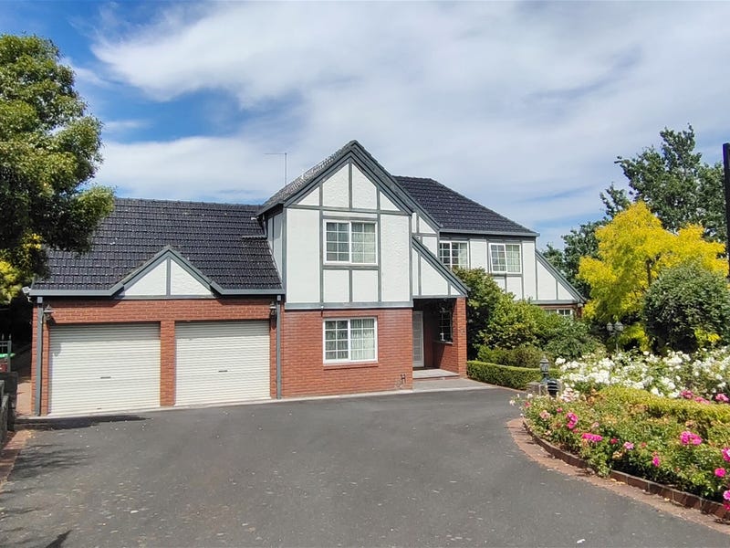 Real Estate & Property for Sale in Endeavour Hills, VIC 3802 Pg. 11